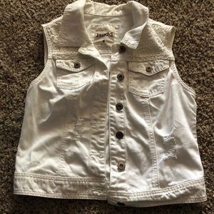 White Mudd Vest with flower detail